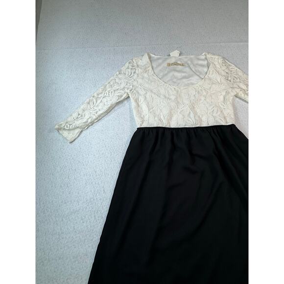 NWT Pixi + Ivy White and Black Dress with Lace Detailed Top Medium 3/4 Sleeve - Picture 13 of 16